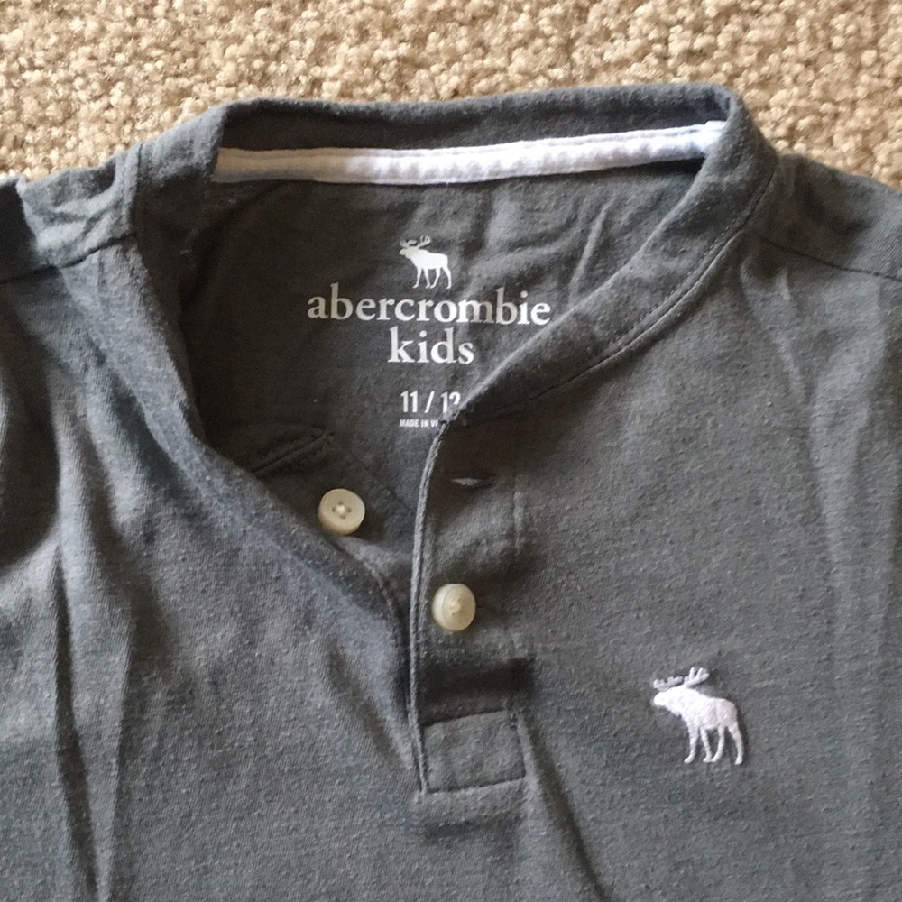 T-shirt - Picture 2 of 4